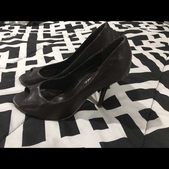 Brown open toe heels - Picture 2 of 5